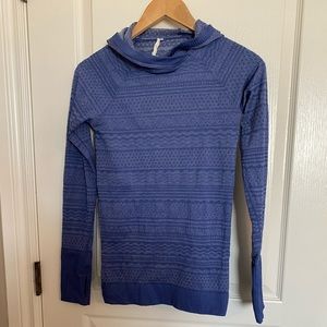 Lululemon hooded long sleeve 6
